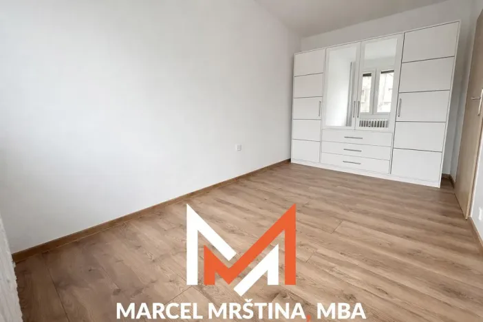 Pronájem bytu 3+1, Náchod - Staré Město nad Metují, Bílkova, 57 m2