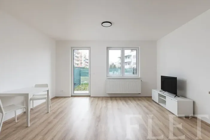 Pronájem bytu 1+kk, Praha - Letňany, Škrábkových, 43 m2