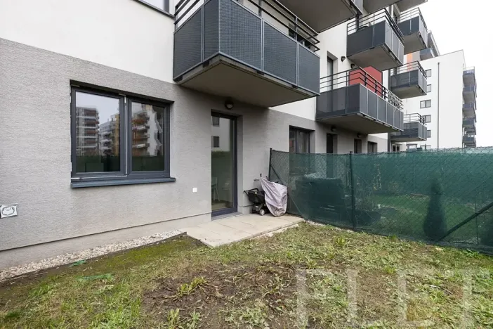 Pronájem bytu 1+kk, Praha - Letňany, Škrábkových, 43 m2