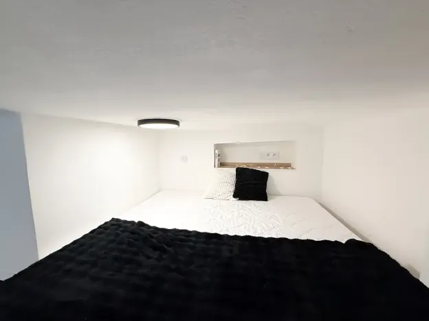 Pronájem bytu 1+kk, Praha, 17 m2