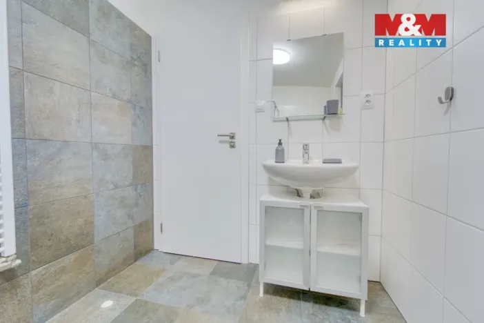 Pronájem bytu 2+kk, Plzeň, České údolí, 37 m2