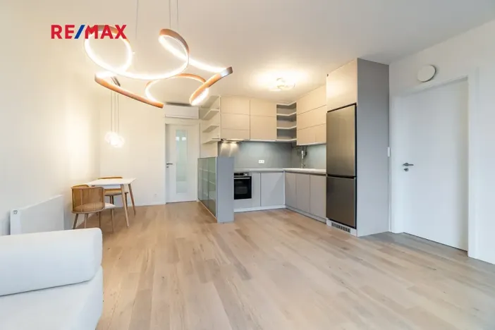 Pronájem bytu 2+kk, Praha - Břevnov, Radimova, 64 m2