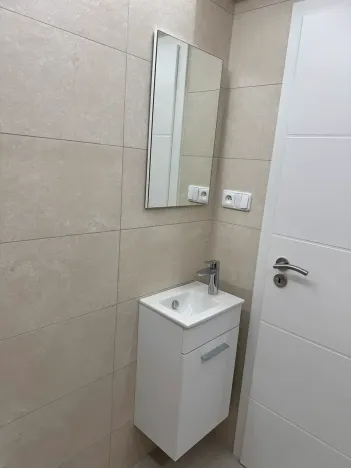 Pronájem bytu 1+kk, Praha - Vinohrady, Nad olšinami, 25 m2