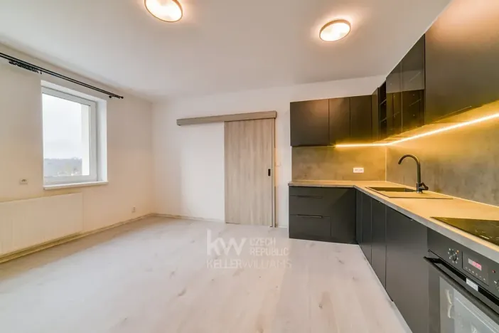 Pronájem bytu 3+kk, Cheb, 17. listopadu, 72 m2