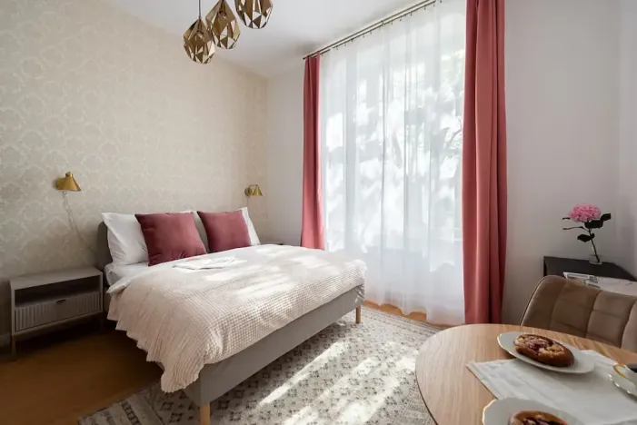 Prodej bytu 1+kk, Praha, Korunní, 24 m2