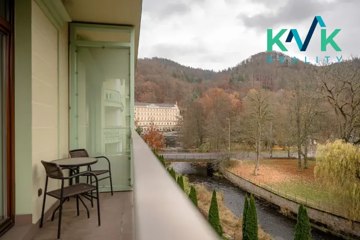 Prodej bytu 6+kk a větší, Karlovy Vary, U Imperiálu, 252 m2