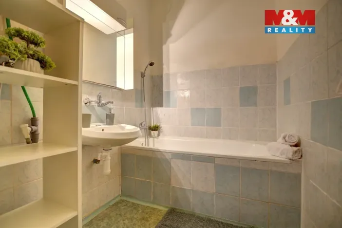 Prodej činžovního domu, Hostinné, Horská, 408 m2