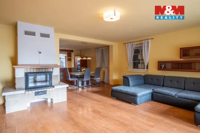 Prodej rodinného domu, Mokrovraty, 375 m2