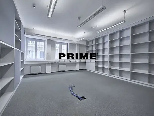 Pronájem kanceláře, Praha - Nové Město, Soukenická, 260 m2