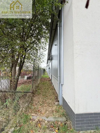 Pronájem komerční nemovitosti, Hradec Králové, Zemědělská, 695 m2