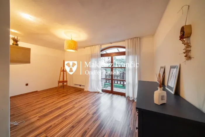 Pronájem rodinného domu, Ivančice, Jana Schwarze, 178 m2