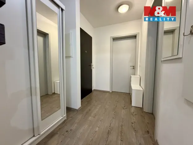 Pronájem bytu 2+kk, Kladno, Vašíčkova, 54 m2