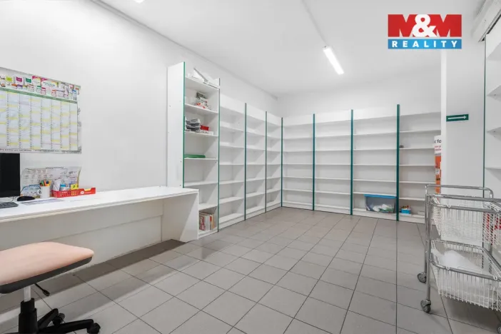 Pronájem komerční nemovitosti, Ústí nad Labem - Severní Terasa, Šrámkova, 181 m2