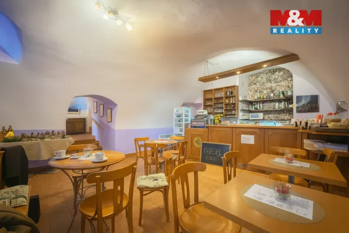 Pronájem restaurace, Jílové u Prahy, Masarykovo náměstí, 68 m2
