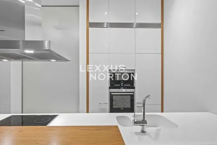 Pronájem bytu 3+kk, Praha - Vinohrady, Laubova, 109 m2