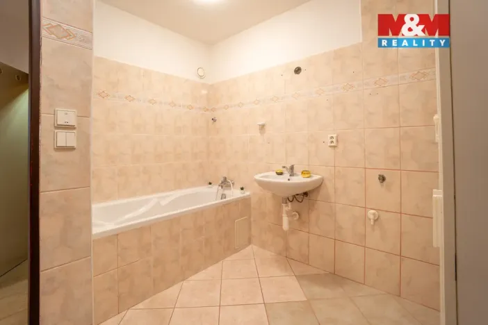 Prodej bytu 3+1, Hodonín, Jižní, 81 m2