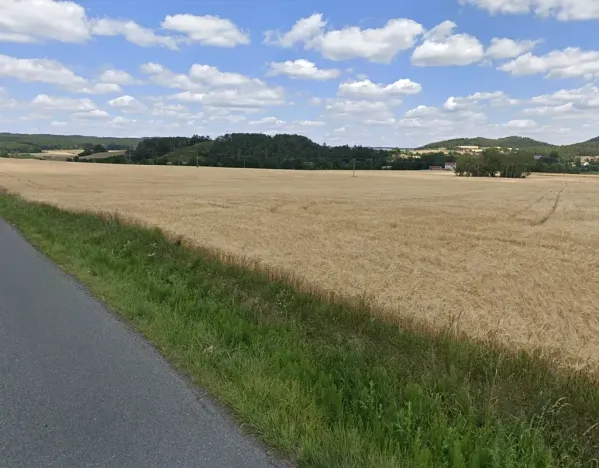 Prodej podílu pole, Vrčeň, 1366 m2