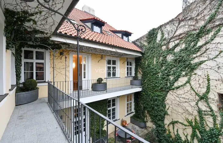 Pronájem bytu 4+1, Praha - Malá Strana, Vlašská, 170 m2