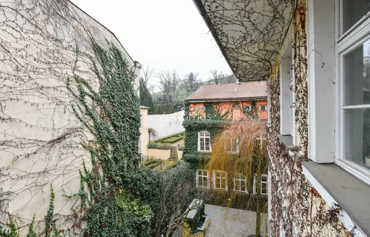 Pronájem bytu 4+1, Praha - Malá Strana, Vlašská, 170 m2