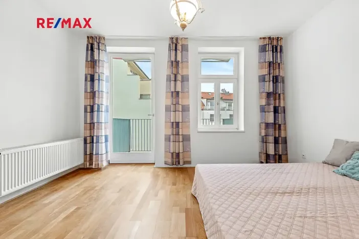 Pronájem bytu 3+1, Praha - Holešovice, Umělecká, 93 m2