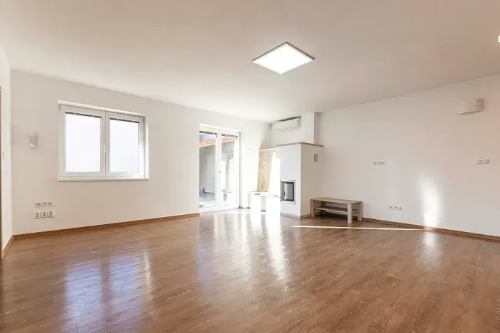 Pronájem rodinného domu, Nymburk, Vagónka, 166 m2