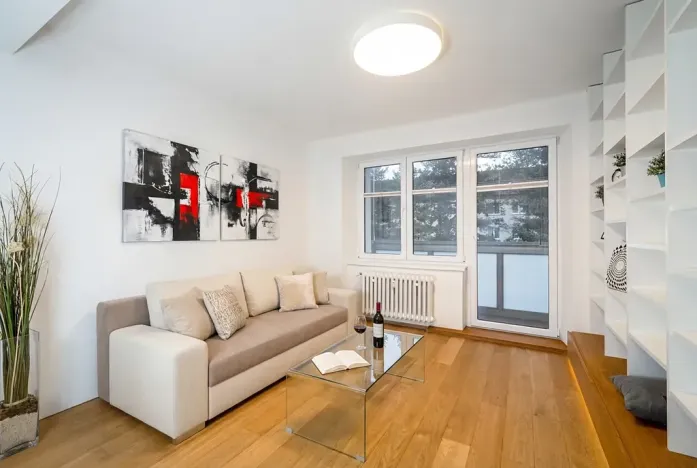 Pronájem bytu 3+1, Praha - Čakovice, Úslavská, 76 m2