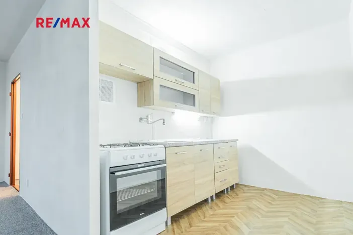 Prodej bytu 1+kk, Kladno, Americká, 34 m2