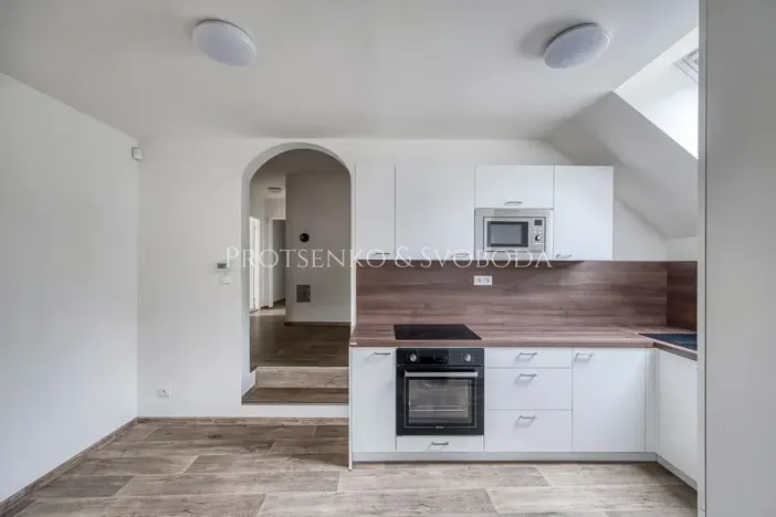 Prodej apartmánu, Prosečné, 349 m2