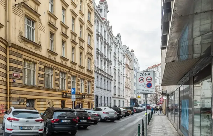 Pronájem bytu 3+kk, Praha - Nové Město, Odborů, 103 m2