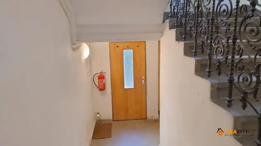 Prodej bytu 2+1, Praha - Vinohrady, Sázavská, 66 m2