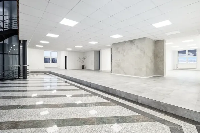 Pronájem kanceláře, Tábor, Berlínská, 427 m2