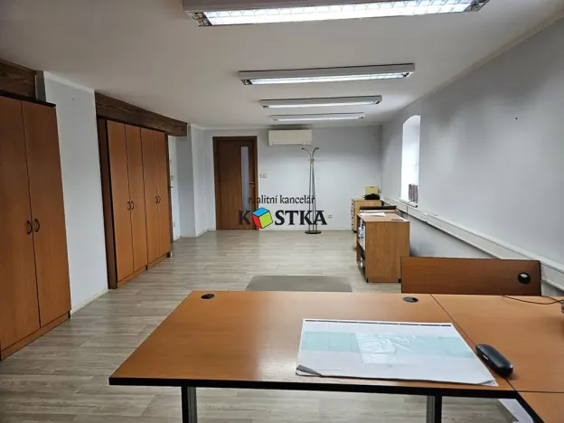 Pronájem kanceláře, Suchdol nad Odrou, Komenského, 1 m2
