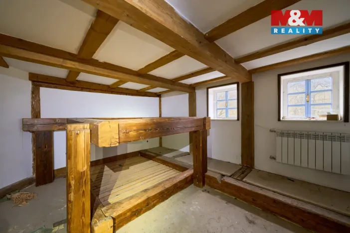 Prodej historického objektu, Machov, 268 m2