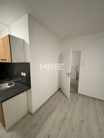 Pronájem bytu 2+kk, Žatec, Dr. Václava Kůrky, 39 m2