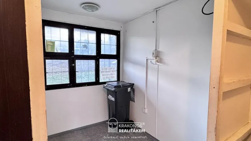 Pronájem obchodního prostoru, Kopřivnice, Obránců míru, 26 m2