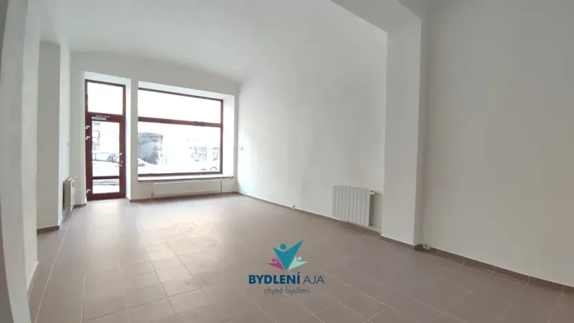 Pronájem obchodního prostoru, Teplice, Masarykova třída, 120 m2