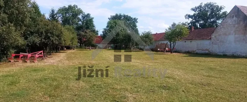 Prodej pozemku pro bydlení, Lišov, 9217 m2