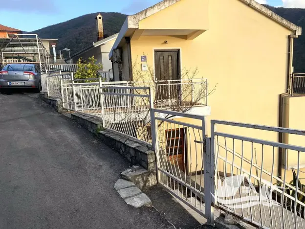 Prodej rodinného domu, Zelenika, Černá Hora, 164 m2