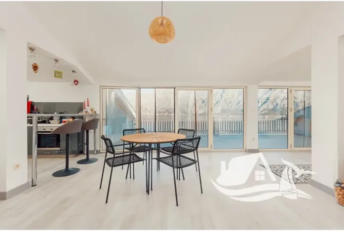 Prodej bytu 3+kk, Kotor, Černá Hora, 140 m2