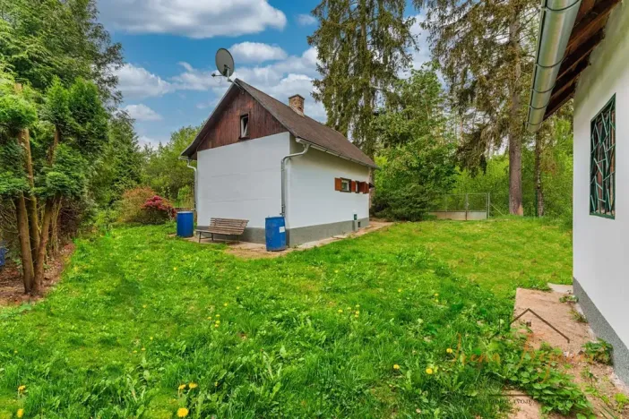 Prodej chaty, Lešany, 45 m2