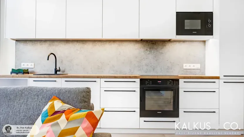 Pronájem bytu 2+kk, Hradec Králové, Eliščino nábřeží, 51 m2