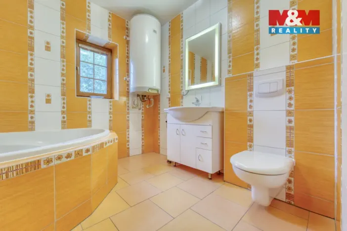 Prodej rodinného domu, Zlatá Koruna, 154 m2