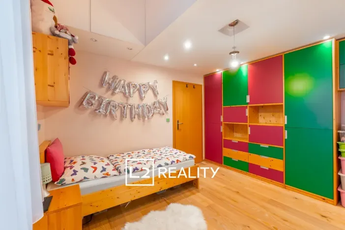 Prodej rodinného domu, Jenštejn, Zlatnická, 125 m2