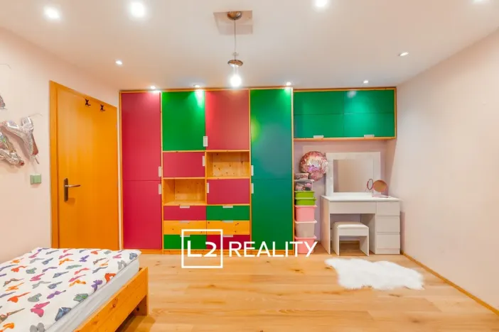 Prodej rodinného domu, Jenštejn, Zlatnická, 125 m2