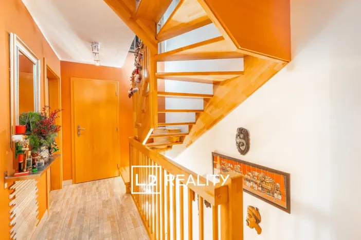 Prodej rodinného domu, Jenštejn, Zlatnická, 125 m2