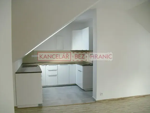 Pronájem bytu 2+kk, Hluk, Ostrožská, 78 m2