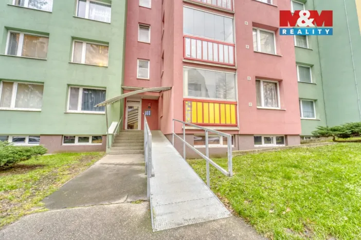 Prodej bytu 1+1, Praha - Černý Most, Bouřilova, 38 m2