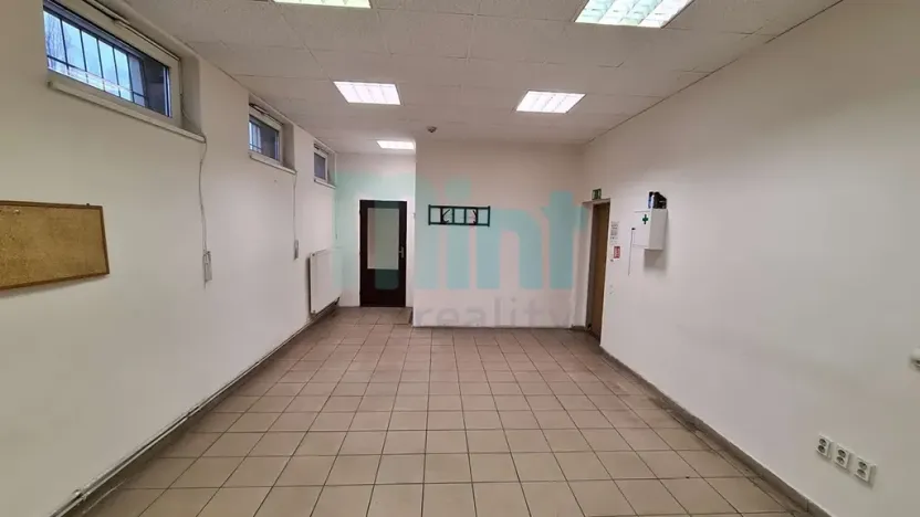 Pronájem skladu, Ostrava, Teslova, 348 m2