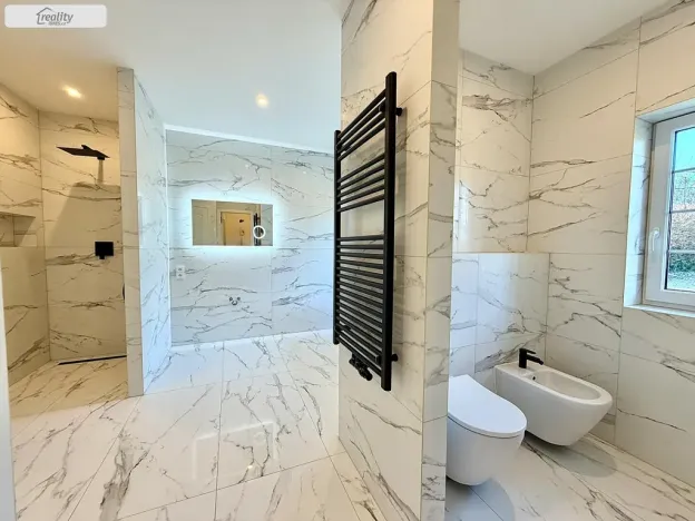 Pronájem rodinného domu, Jesenice - Zdiměřice, Skřivanová, 345 m2