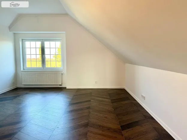 Pronájem rodinného domu, Jesenice - Zdiměřice, Skřivanová, 345 m2